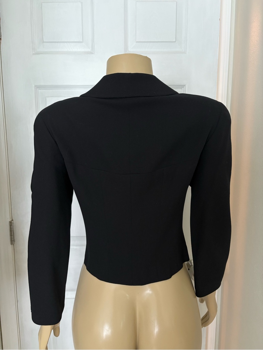 CHANEL Vintage Wool Cropped Blazer Jacket - Picture 3 of 7